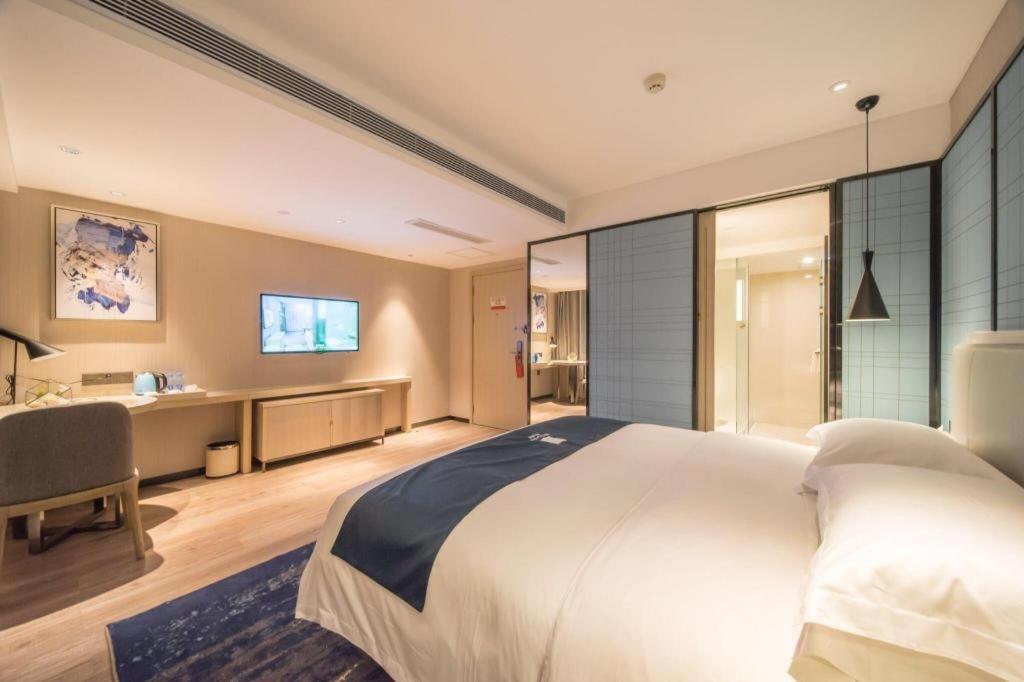 Echarm Hotel Yangjiang Baili Plaza Ngoại thất bức ảnh