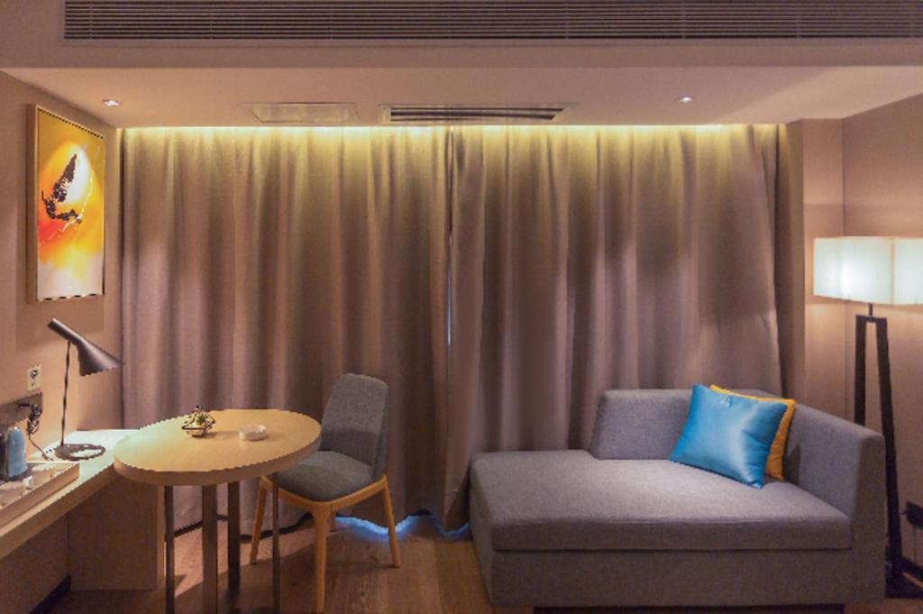 Echarm Hotel Yangjiang Baili Plaza Ngoại thất bức ảnh